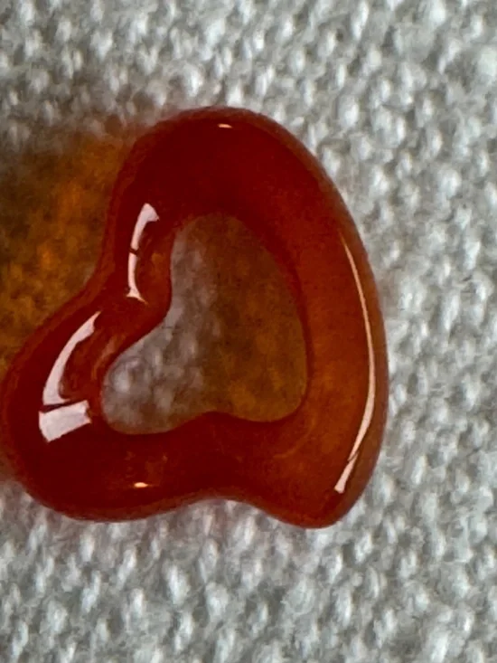 Tiffany & Co./Elsa Peretti Carved Red (amber) Carnelian Small Open Heart-NWOT - Picture 7 of 7